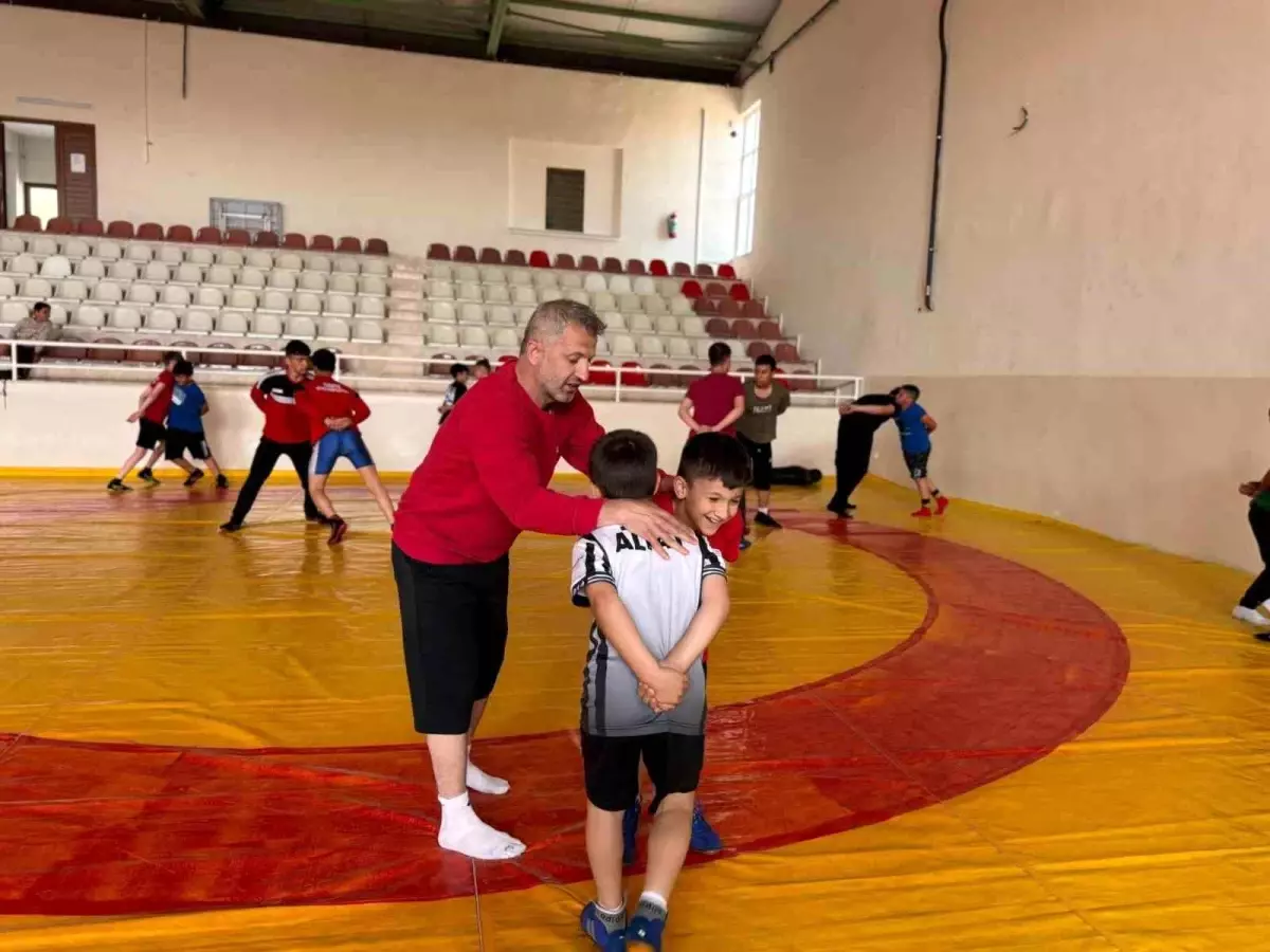 Bilecik'te Yaz Spor Okulları Güreşe Büyük İlgi Gösteriyor