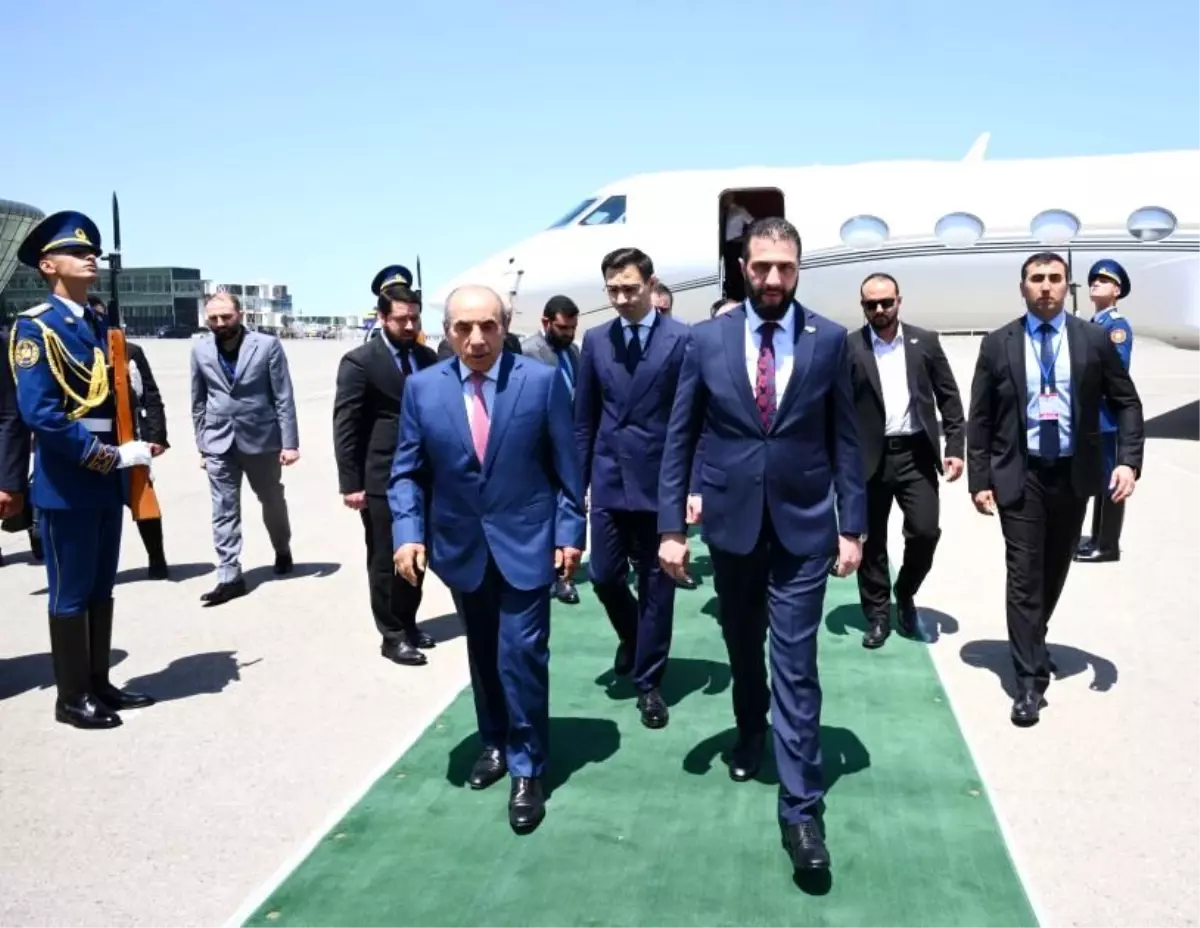 Suriye Devlet Başkanı Ahmed eş-Şara, Azerbaycan'a Resmi Ziyarette Bulundu