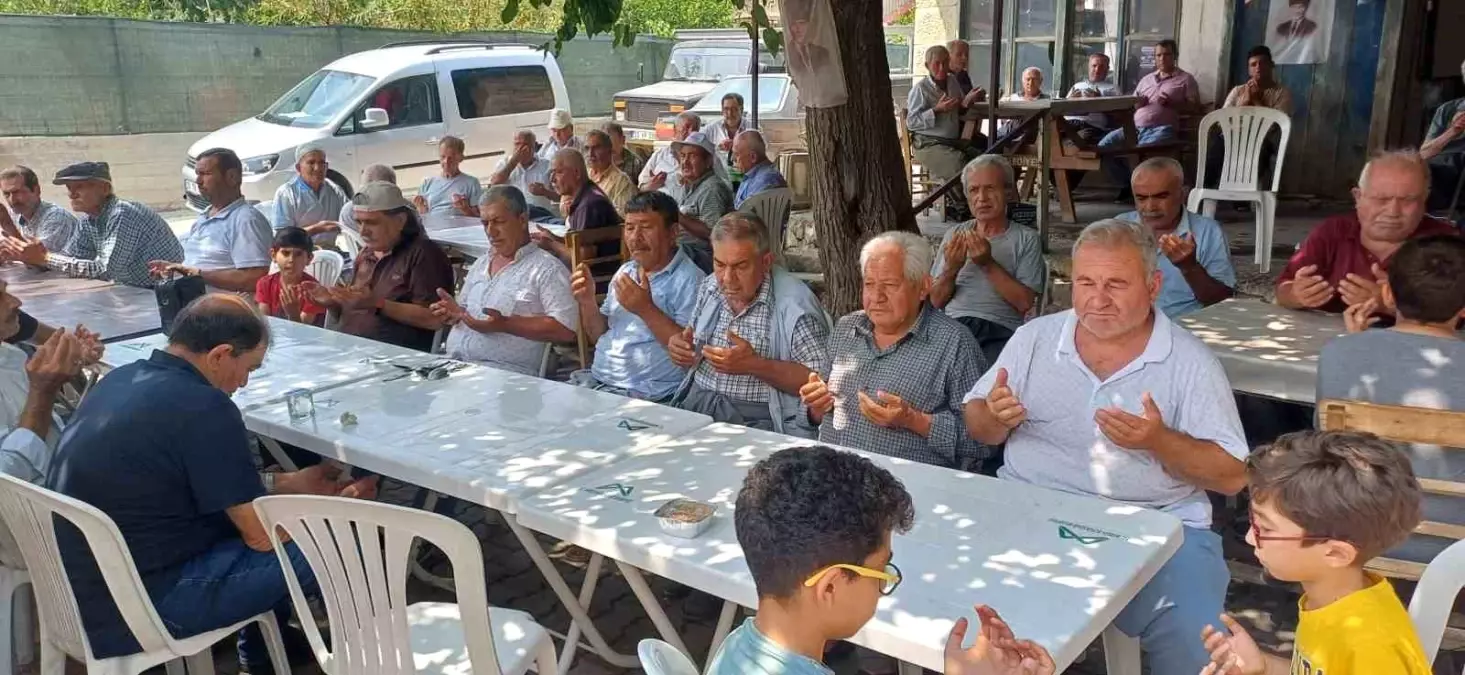Tarsus'ta İmece Usulü Geleneksel Aşure Programı Düzenlendi