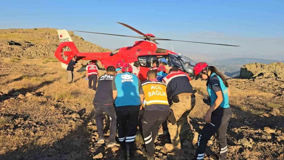 Tunceli'de Kayalık Alandan Düşen Şahsın Ayağı Kırıldı