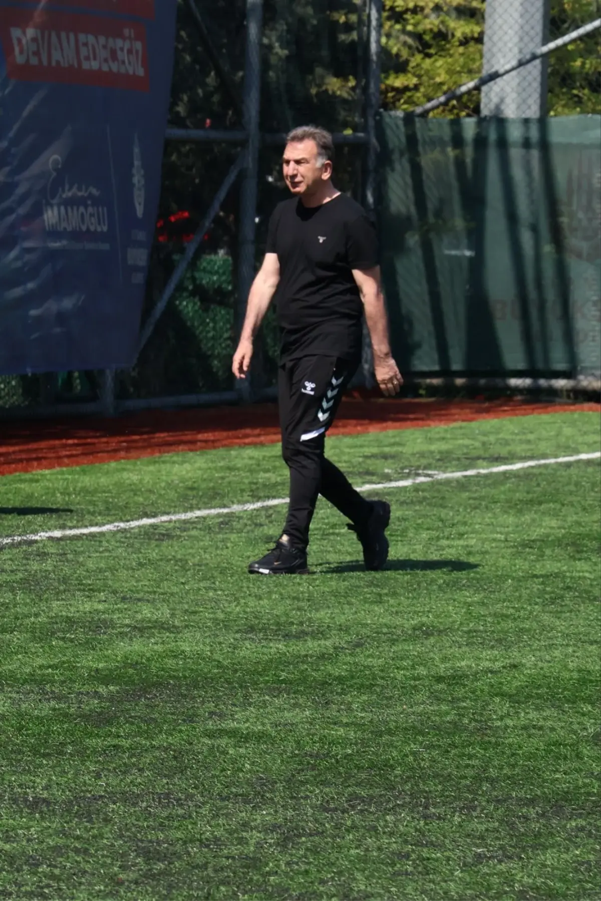 Galata Spor'un Teknik Direktörü Turhan Sofuoğlu Görevinden Ayrıldı