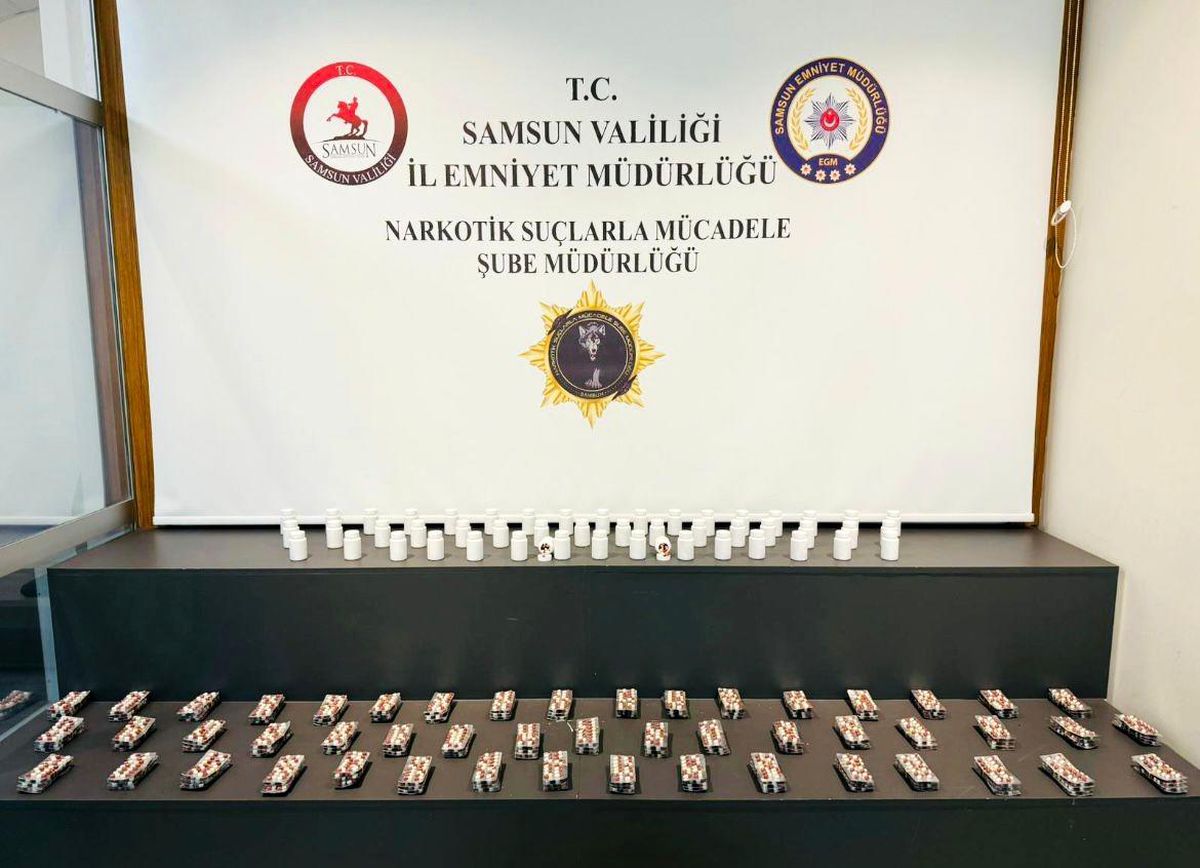 Samsun'da 5 Bin 600 Adet Sentetik Ecza Ele Geçirildi