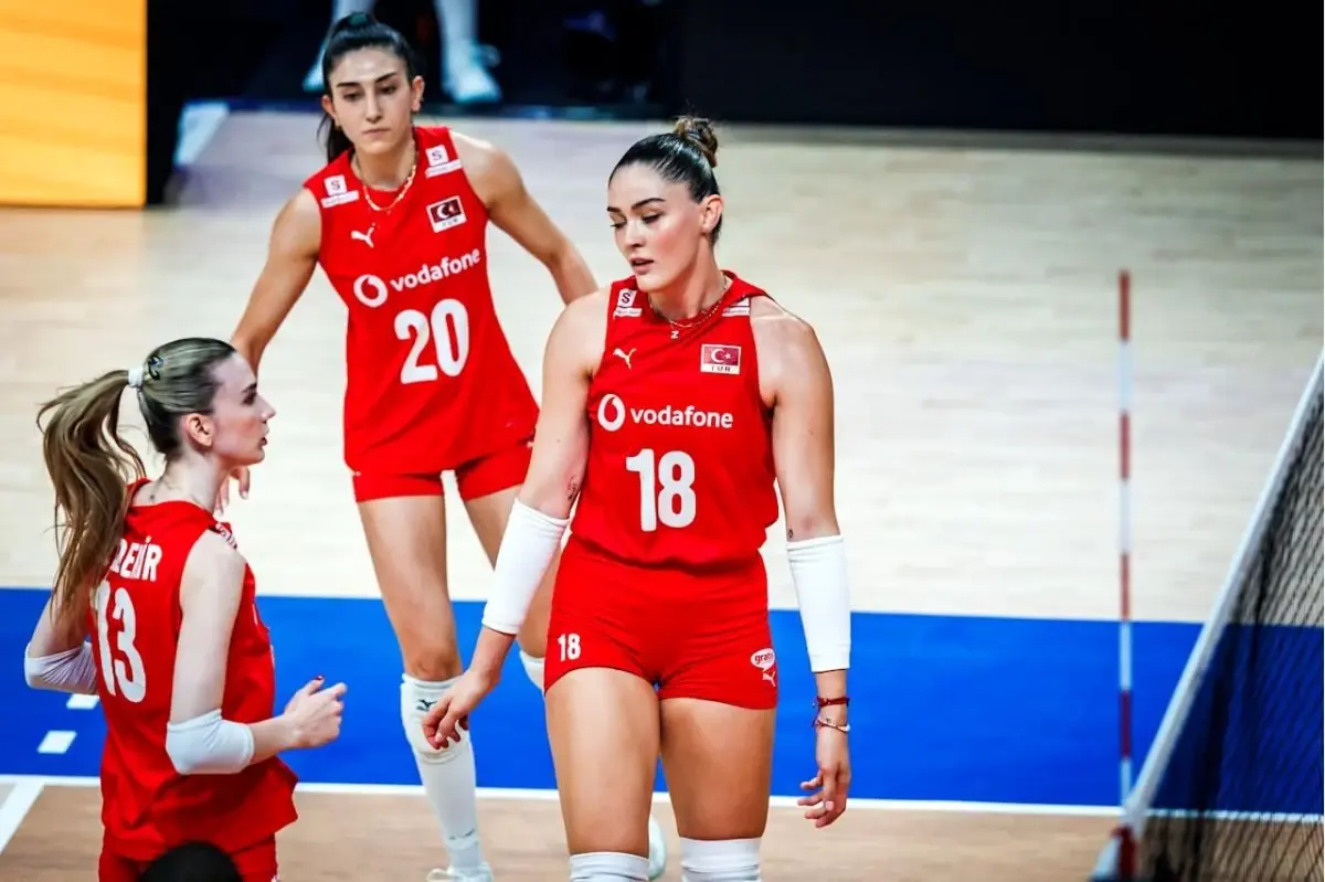 A Milli Kadın Voleybol Takımı Sırbistan'a 3-0 Mağlup Oldu