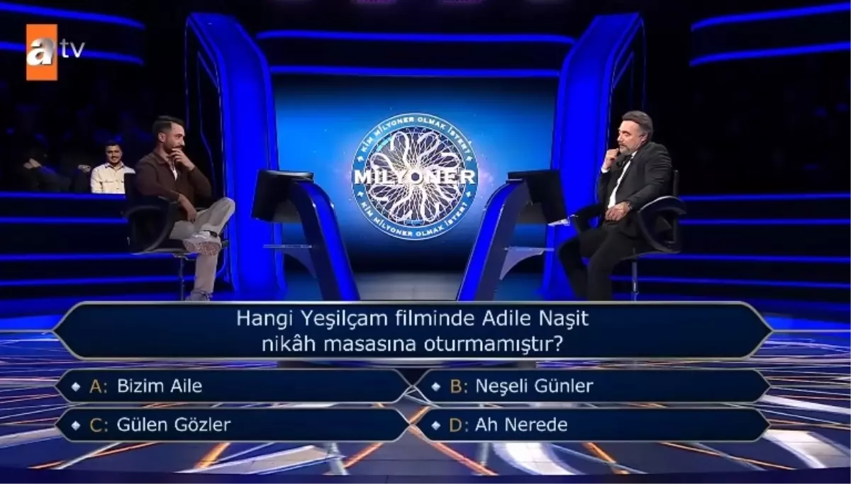 Adile Naşit Bizim Aile filminde, Gülen Gözler filminde, Neşeli Günler filminde, Ah Nerede filminde gelinlik giydi mi?