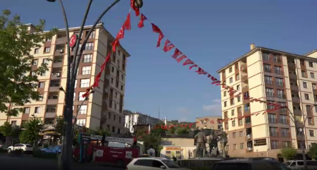 After President Erdoğan's words, the entire country was adorned with Turkish flags