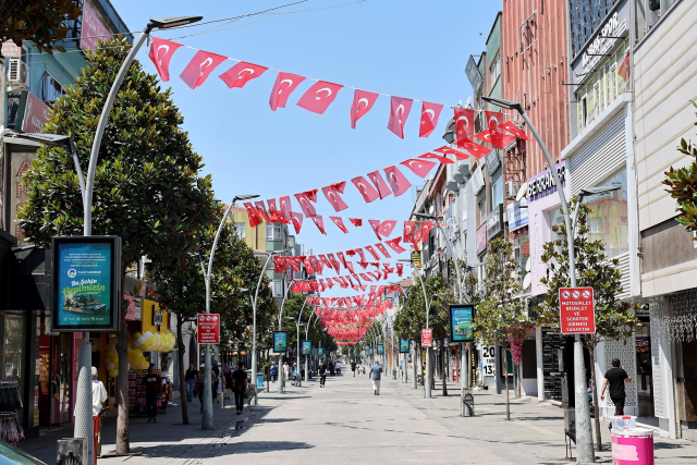 After President Erdoğan's words, the entire country was adorned with Turkish flags