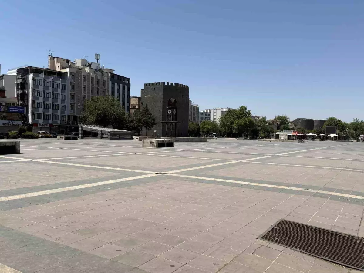 Diyarbakır'da Sıcak Hava Hayatı Olumsuz Etkiliyor