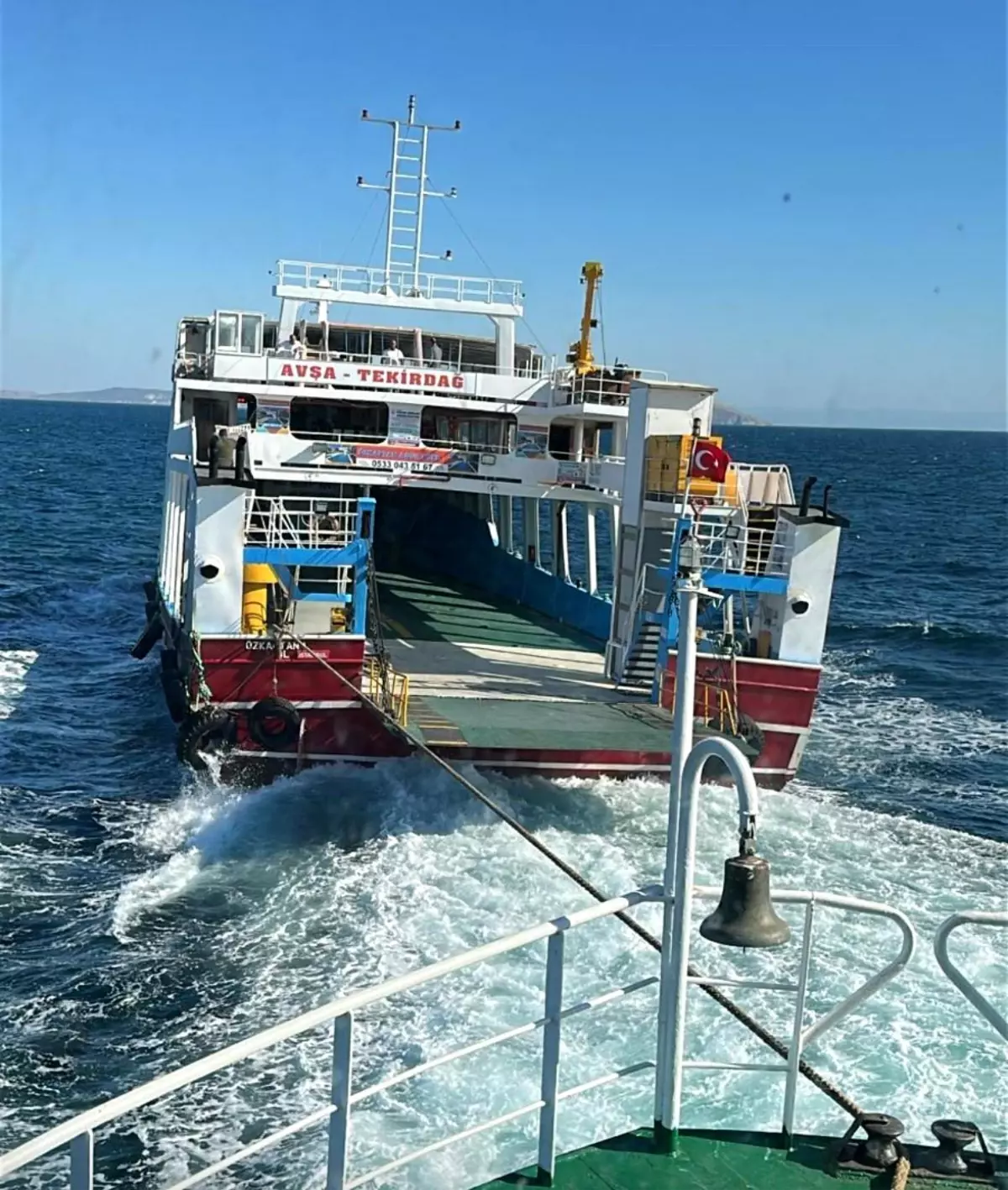 Balıkesir'de Feribotta Yangın: Tahliye Çalışmaları Devam Ediyor