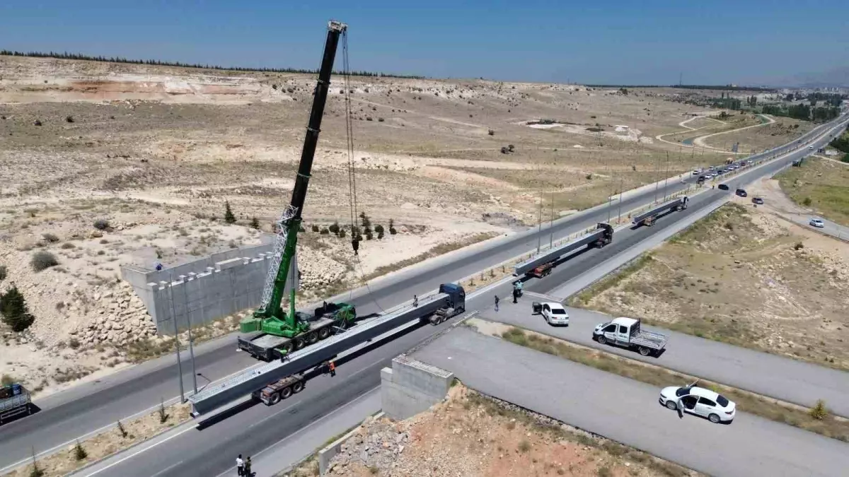 Karaman'da Yeni Çevre Yolunun Köprülü Kavşağında Çalışmalar Hızlandı