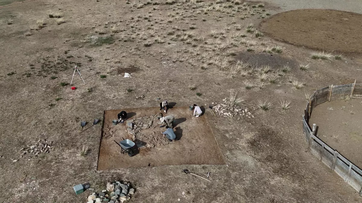 Mongolistan'da Kazılarla Tarih Yeniden Yazılıyor: Togu Balık Şehri ve Madencilik Bulguları