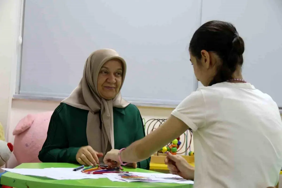 Eskişehir'de Koruyucu Aile, Zihinsel Engelli Kızlarını Asla Teslim Etmek İstemiyor