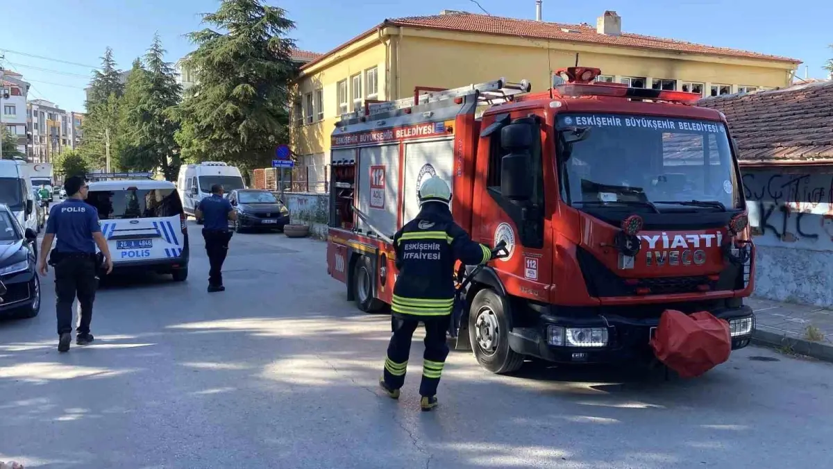 Eskişehir'de Boşaltılan Okulda Yangın Çıktı