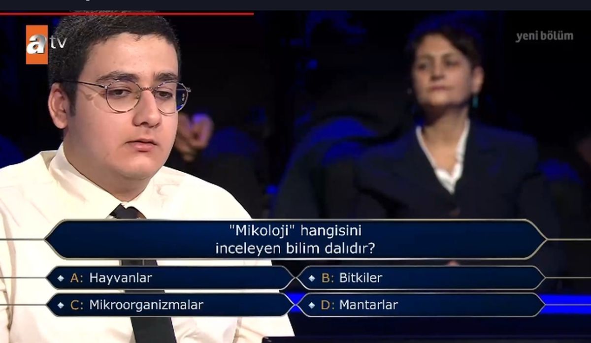 Mikoloji neyi inceler?
