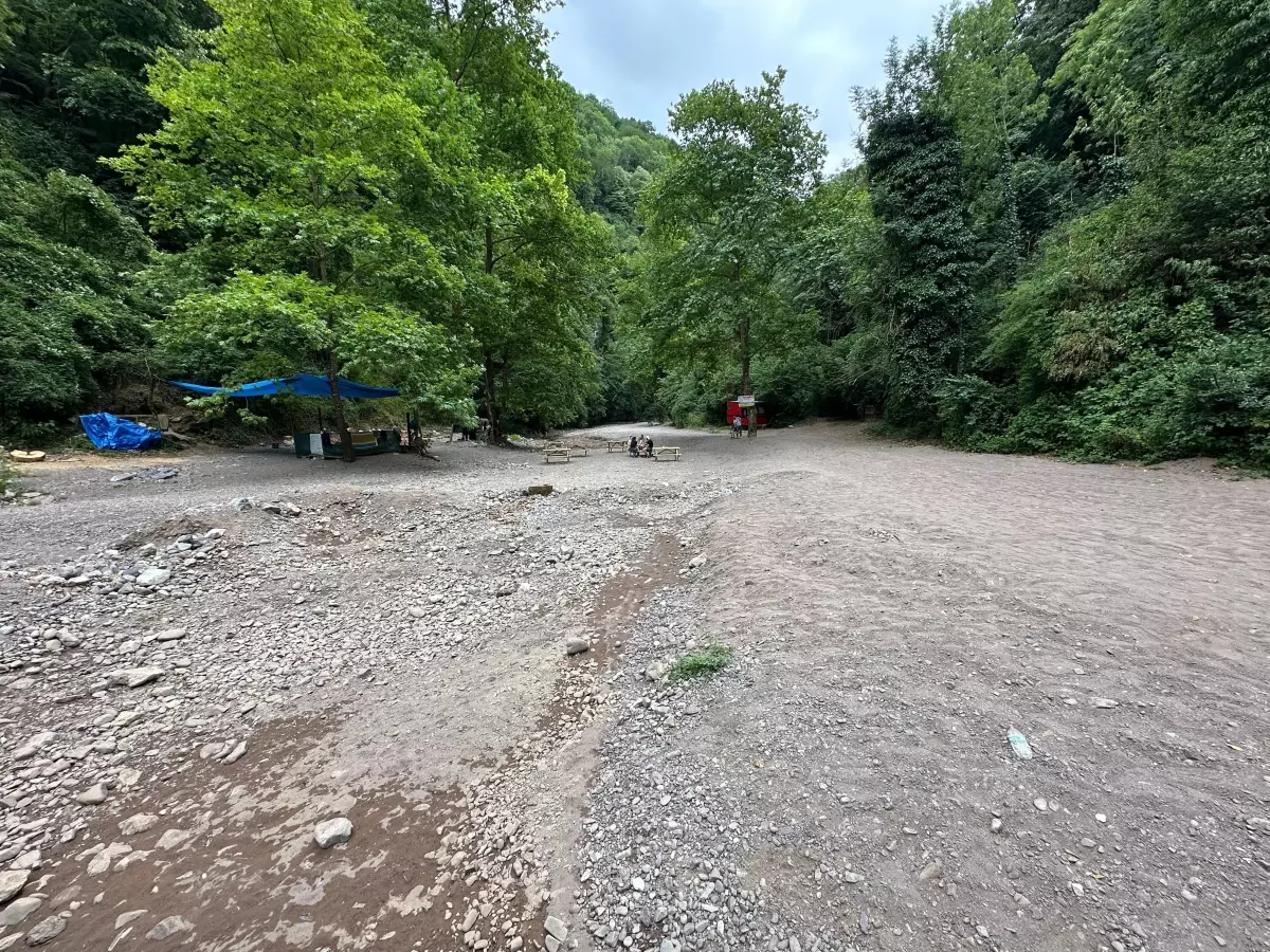 Maden Deresi ve Şelalesi Kurudu, Bölge Kuraklıkla Mücadele Ediyor