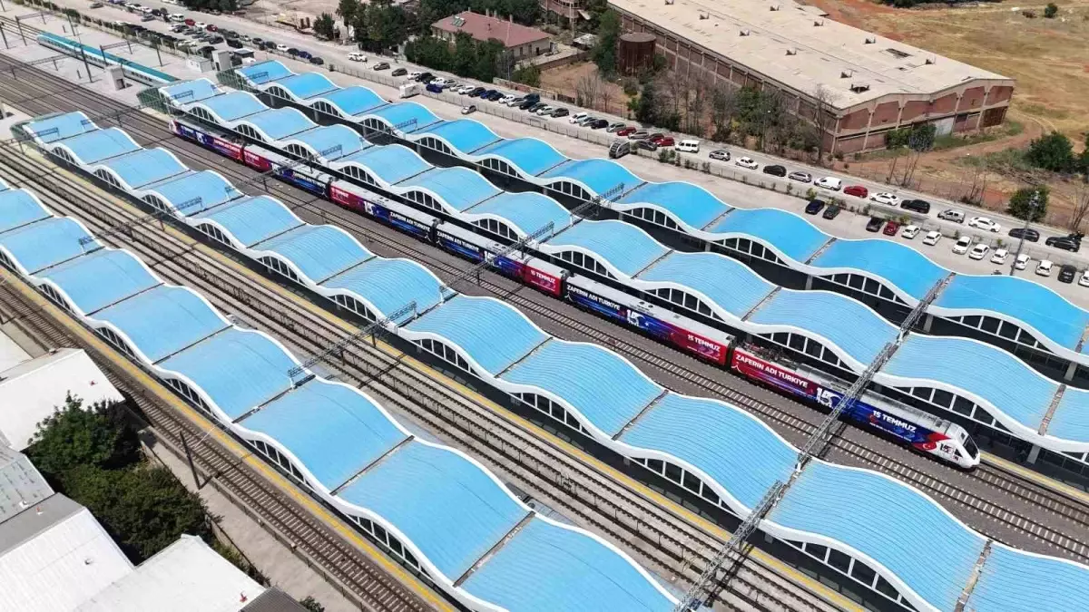 15 Temmuz Demokrasi ve Milli Birlik Treni Eskişehir'e Ulaştı