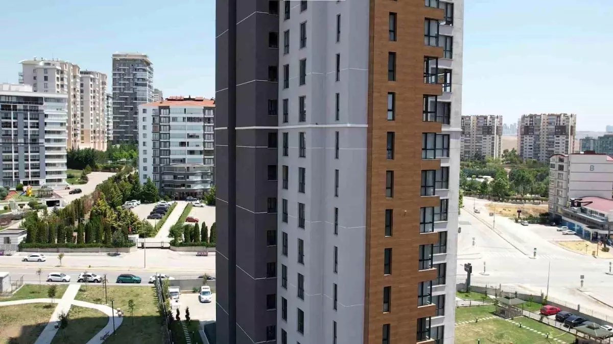 Ankara'da Apartman Yangını: 3 Ölü, 27 Yaralı