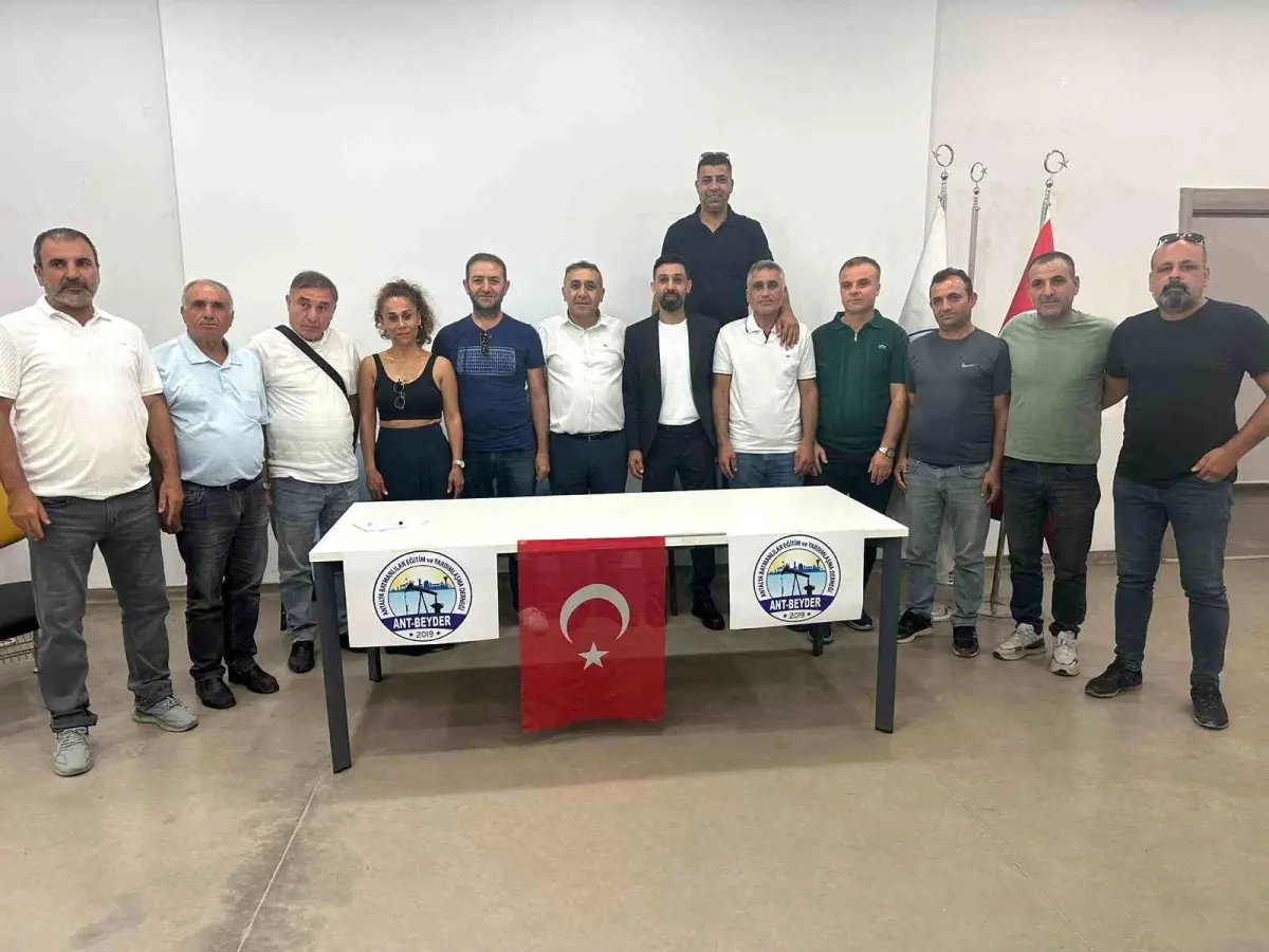 Batmanlılar Eğitim ve Yardımlaşma Derneği'nin Genel Kurulu Yapıldı