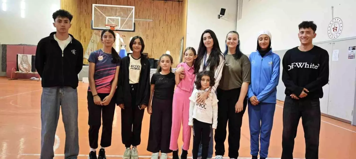 Elif Eyüp'e Hayırlı Olsun Ziyareti