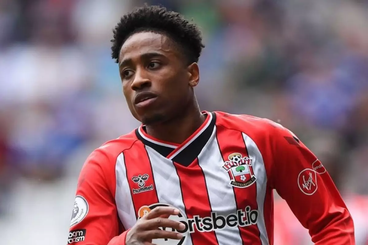 Beşiktaş Orkun Kökçü'den sonra Kyle Walker-Peters'ı da bugün İstanbul'a getiriyor
