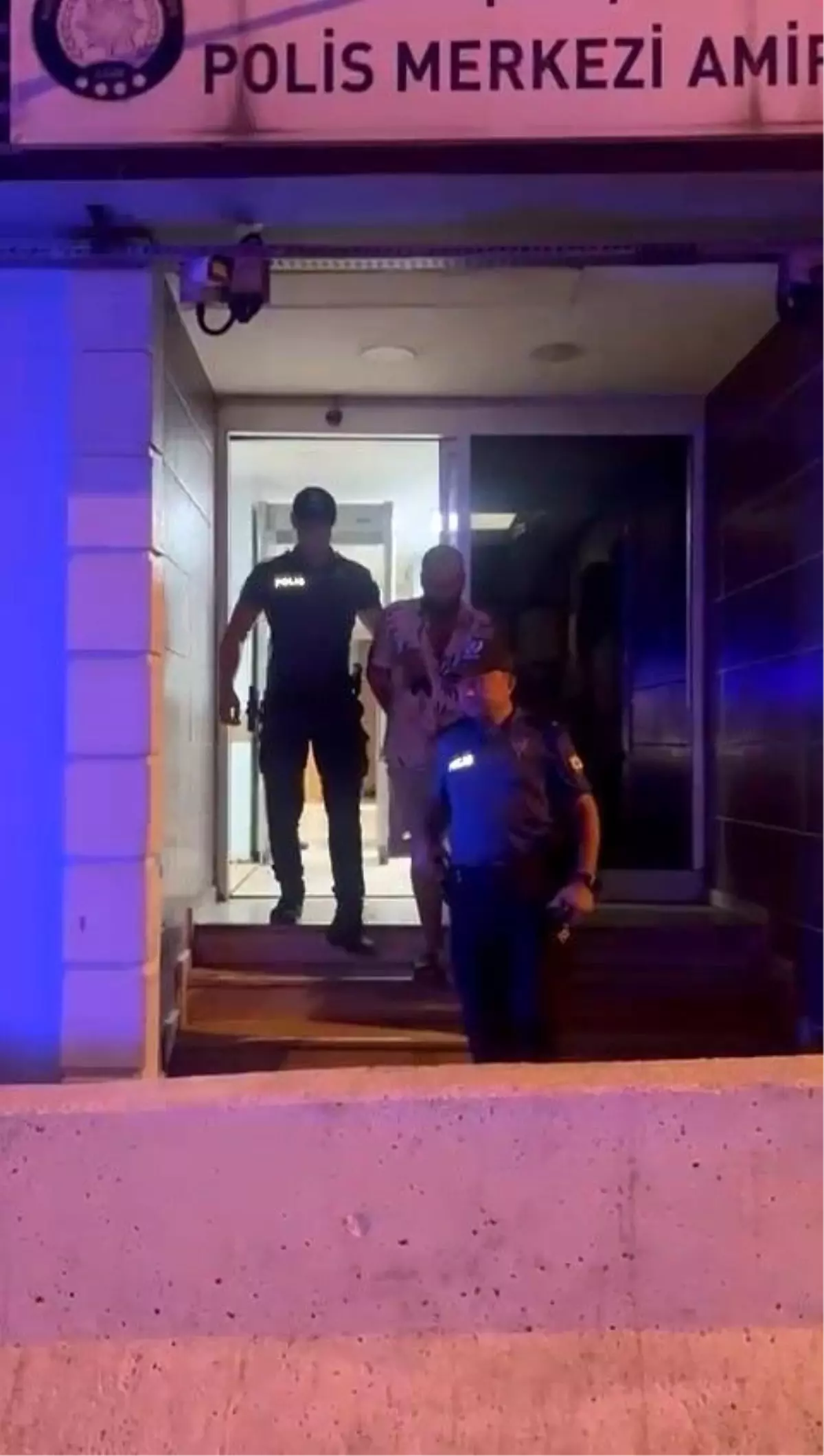 Bursa'da Aranan Şahıs Polis Tarafından Yakalandı