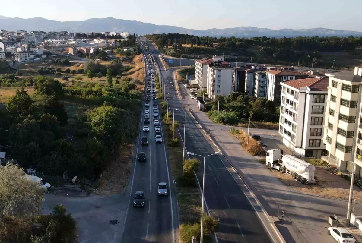 Erdek'te Sıcak Havada Günübirlik Tatilci Akını