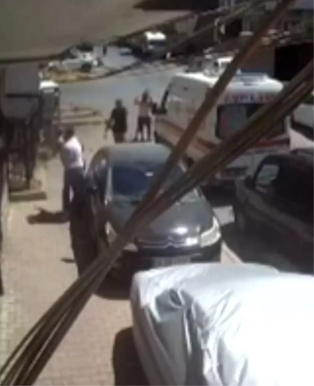 Esenyurt'ta Gürültü Nedeniyle Aileler Arasında Kavga Çıktı