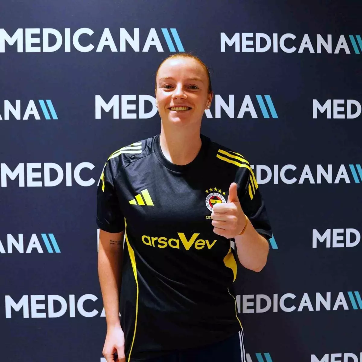 Fenerbahçe Kadın Futbol Takımı'nda Yeni Sezon Öncesi Sağlık Kontrolleri Başladı