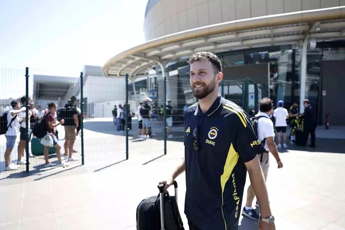 Fenerbahçe, Yeni Sezon Kampı için Portekiz'e Gitti