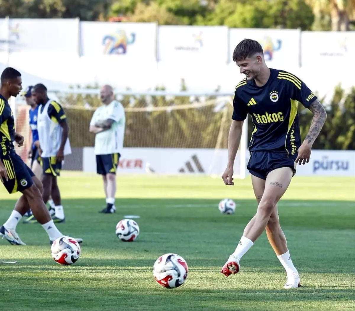 Fenerbahçe, Portekiz'de Yeni Sezon Hazırlıklarına Başladı