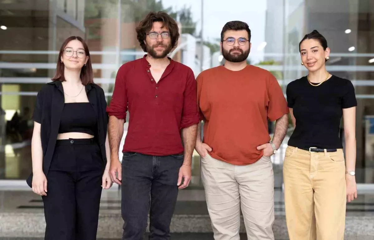 İzmirli Genç Mimarlar Fransa'da Ülkemizi Temsil Etti