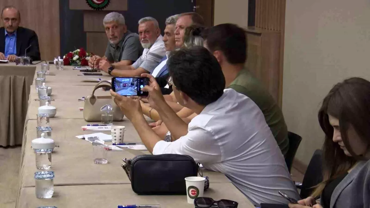 HAK-İŞ Genel Başkanı Arslan: Toplu İş Sözleşmesi Süreci Uçak Gibi