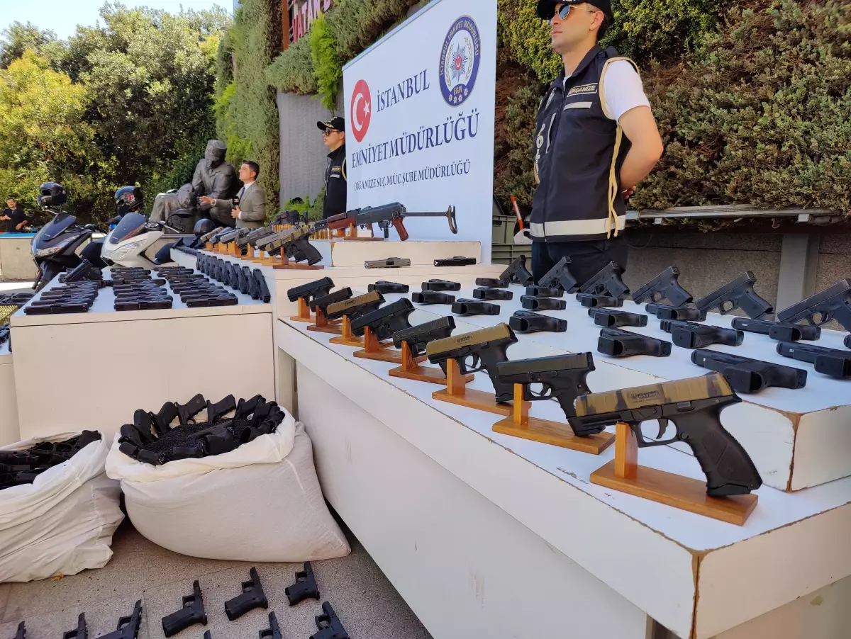 İstanbul'da Organize Suç Örgütüne Yönelik Büyük Operasyon: 89 Gözaltı
