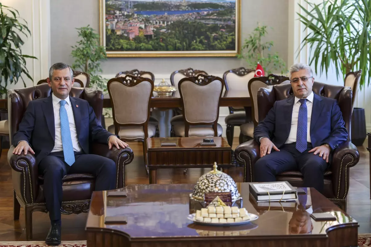 Özgür Özel Yargıtay Cumhuriyet Başsavcısı'nı Ziyaret Etti