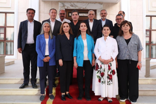 PKK'nın silah bırakma töreninin masraflarını bakın kim karşılamış