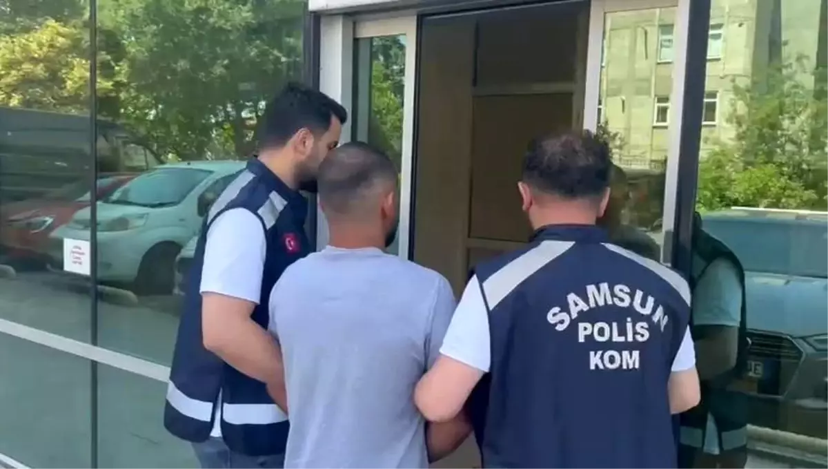 Sahte Kimlikle Kaçak Göçmen Taşıyan Kişi Yakalandı