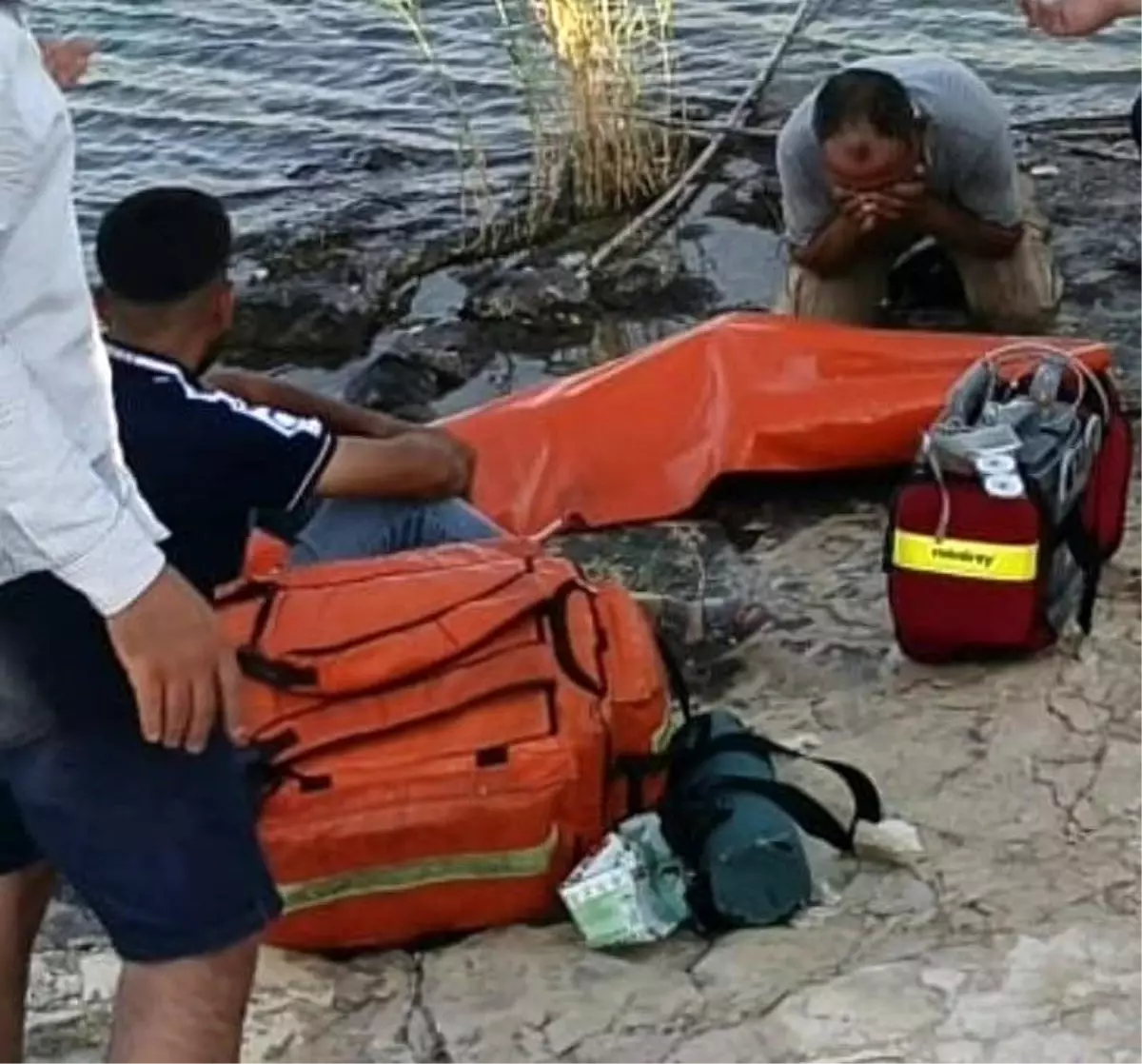Fırat Nehri'nde Boğulan 15 Yaşındaki Çocuğun Cenazesi Ailesine Teslim Edildi