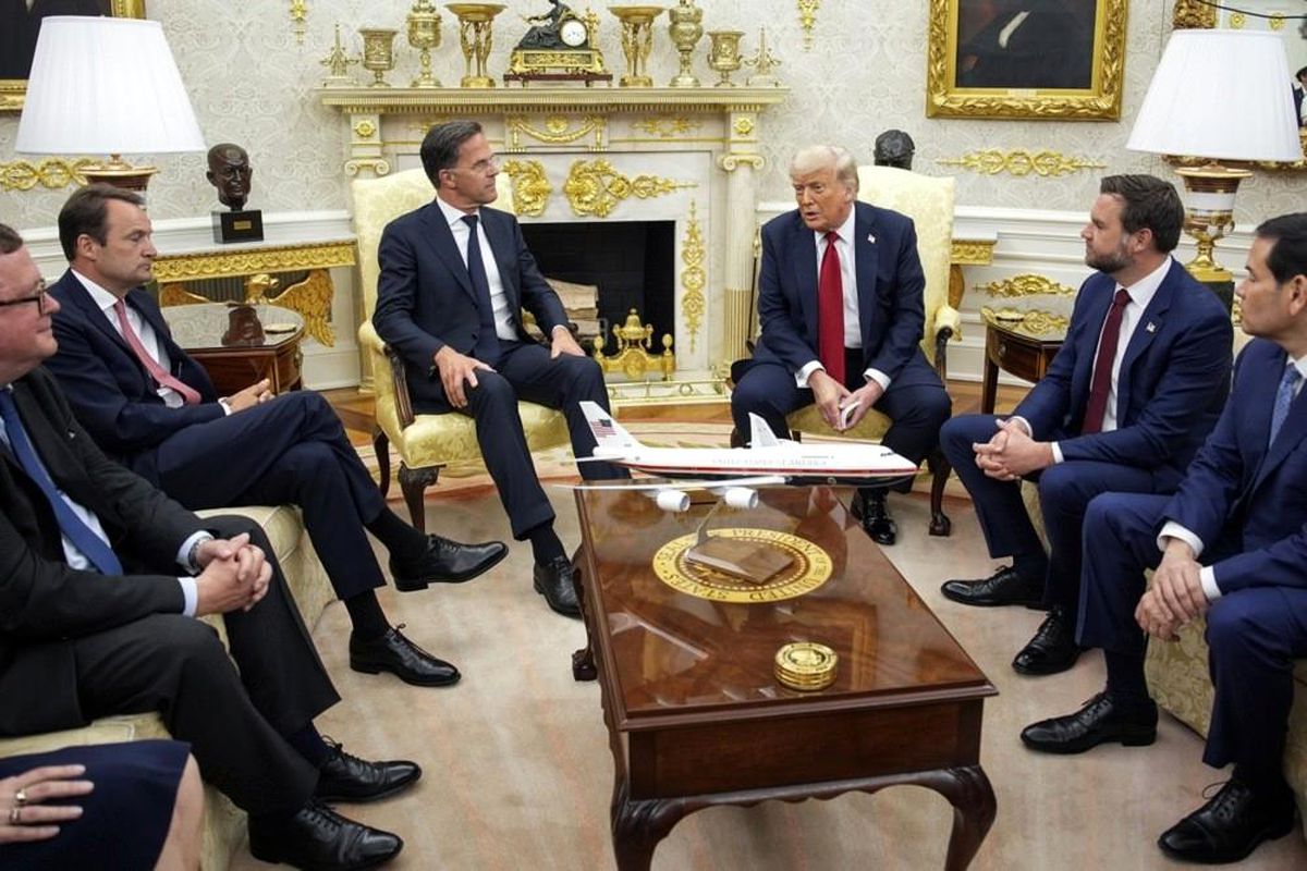 Trump'tan Rusya'ya yaptırım tehdidi: '50 gün içinde anlamlı bir ateşkes yapılmazsa, yüzde 100 oranında ikincil gümrük vergilerini devreye sokacağız'