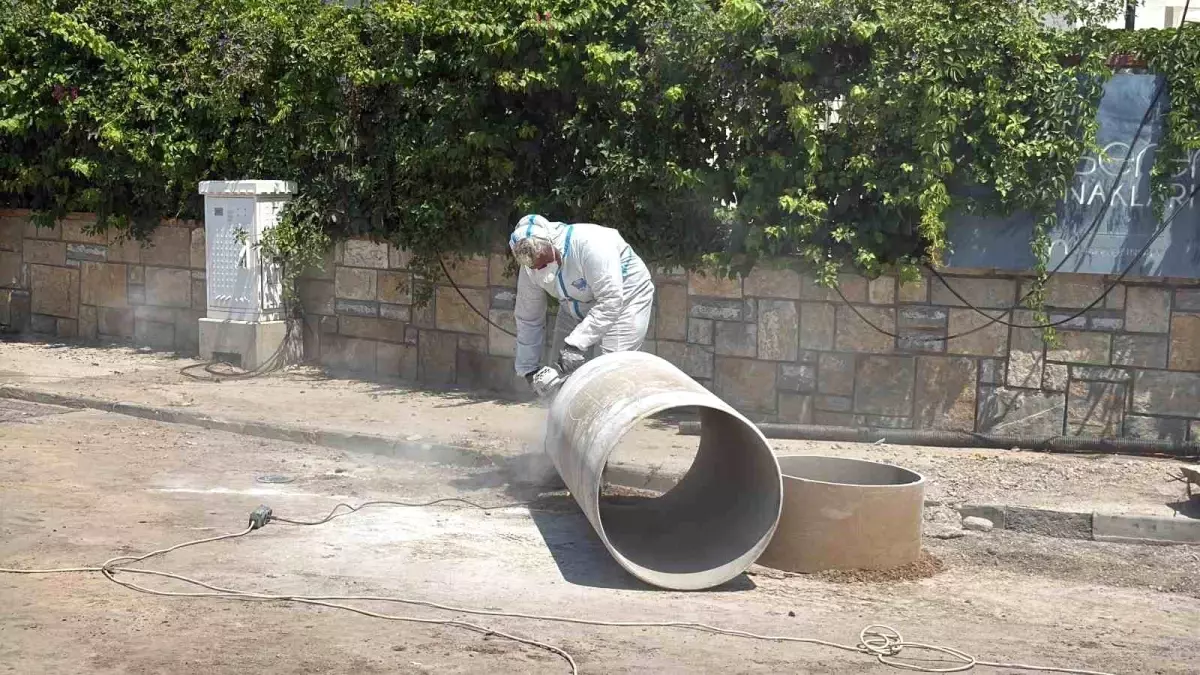 Bodrum'da Ana Su Isale Hattında Patlama: Caddeler Göle Döndü