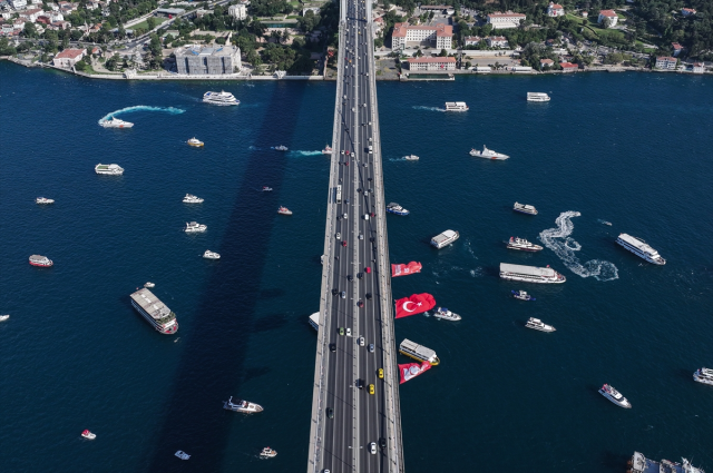 253 boats passed through the Bosphorus in memory of the July 15 martyrs