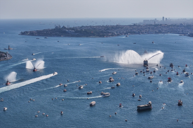 253 boats passed through the Bosphorus in memory of the July 15 martyrs