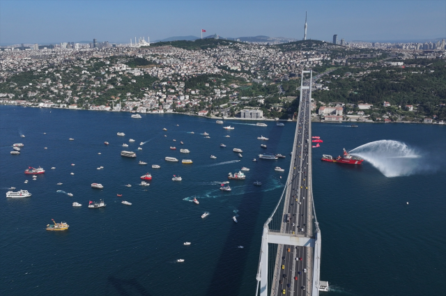 253 boats passed through the Bosphorus in memory of the July 15 martyrs