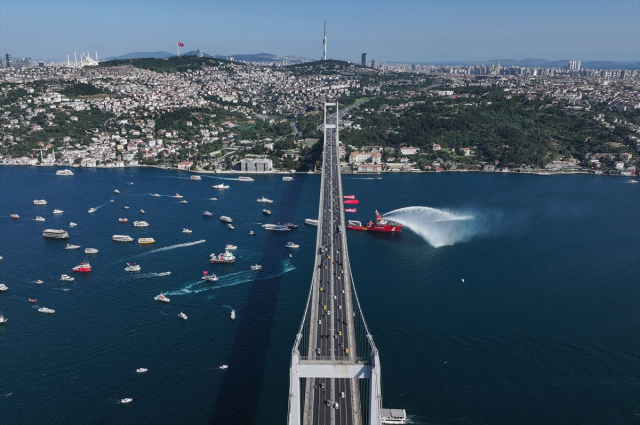 253 boats passed through the Bosphorus in memory of the July 15 martyrs