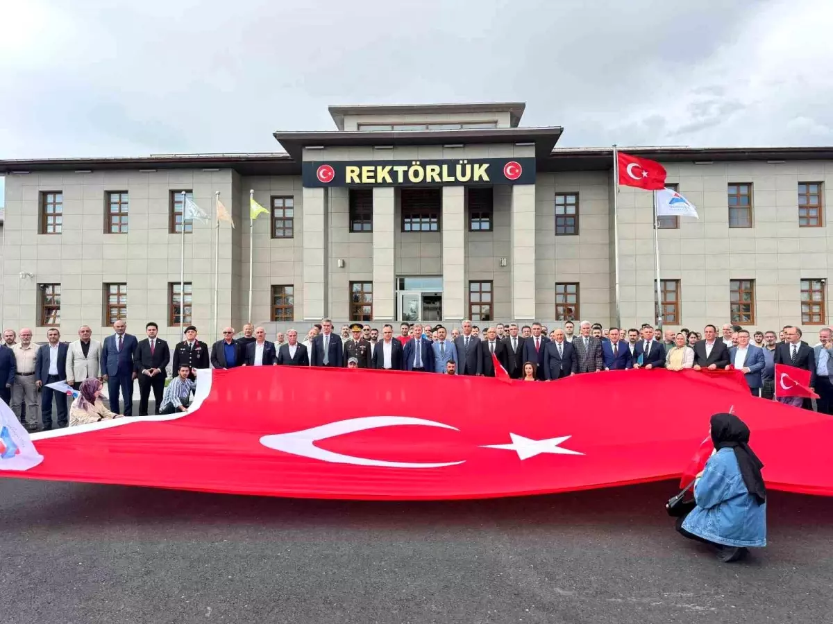 Ağrı'da 'İmparatorluktan Cumhuriyete Türkiye'de Vesayet' konferansı