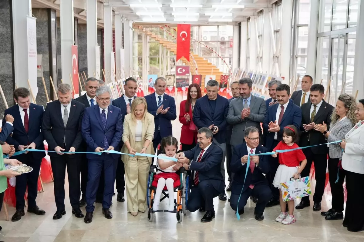 Bakan Tekin: Çocuklarımızın bütün sınav ve başarı namusu bize emanet