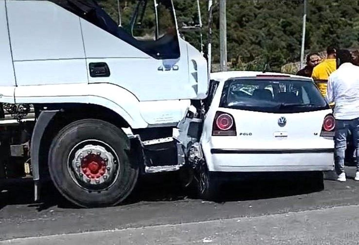 Bilecik'te Tır ile Otomobil Çarpıştı: 1'i Ağır 3 Yaralı