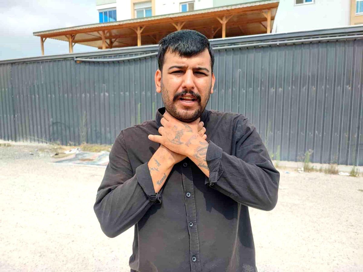 Adana'da Kızların Fotoğrafını Çeken Arkadaşına Tepki: Boğazı Sıkıldı