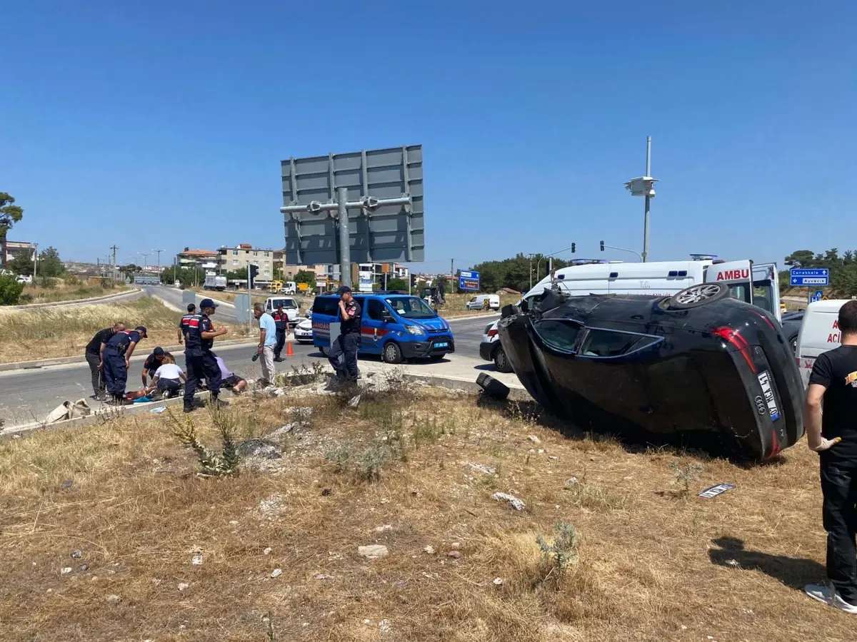 Çanakkale'de Trafik Kazası: 1'i Ağır 2 Yaralı