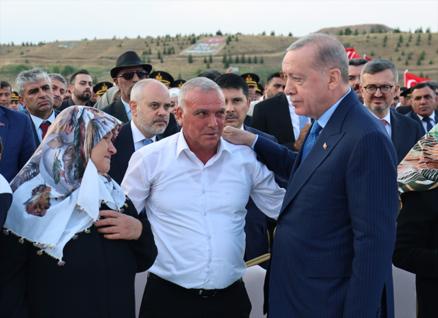 Cumhurbaşkanı Erdoğan: 15 Temmuz'da ruhunu 1 dolara satanlar bunun bedelini ödeyecek