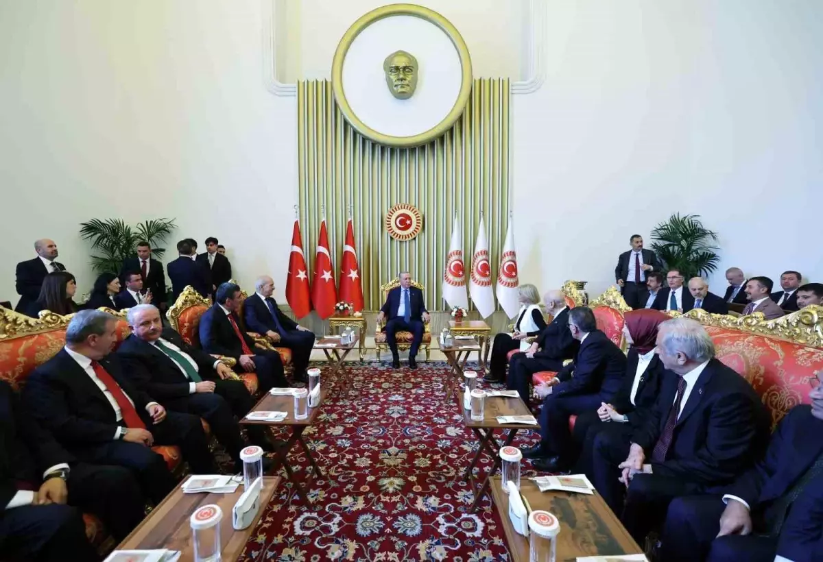 Cumhurbaşkanı Erdoğan: 'Çok kutuplu dünyada Türkiye'miz yeni bir kutup başı olarak İnşallah hak ettiği yeri alacaktır'