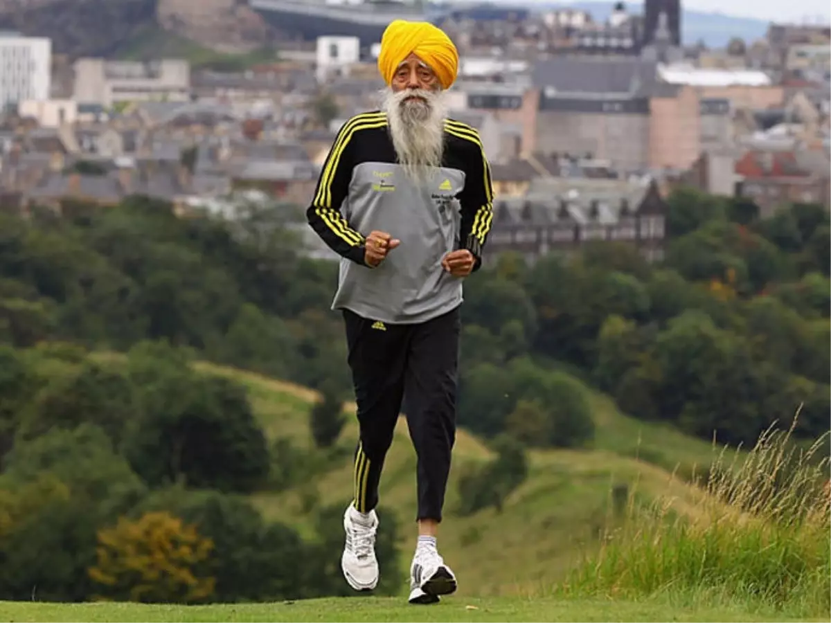 Dünyanın En Yaşlı Maraton Koşucusu Fauja Singh Trafik Kazasında Hayatını Kaybetti
